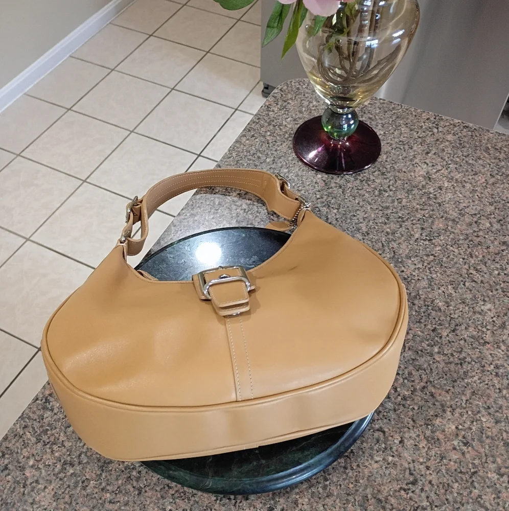 Coach Hampton Tan Camel Leather Zip Buckel Flap  Hobo Bag